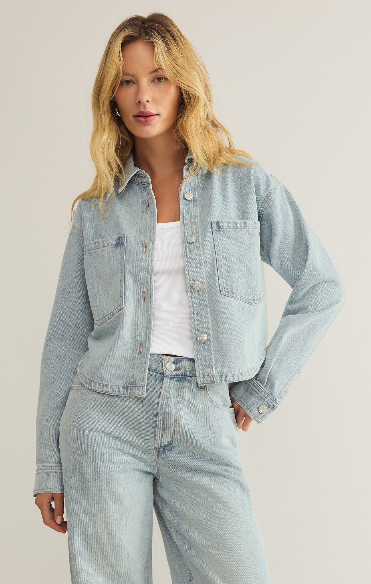 ALL DAY CROPPED DENIM JACKET