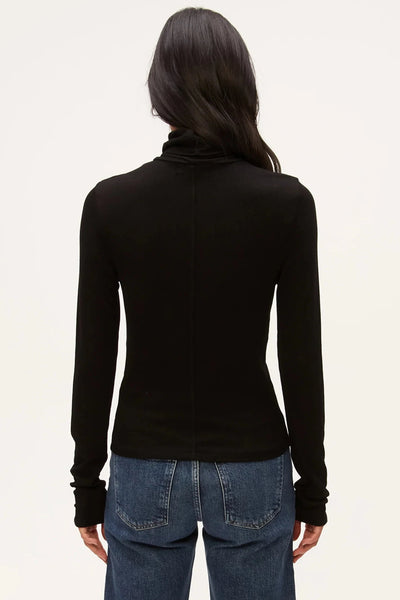 Tara Crop Turtleneck