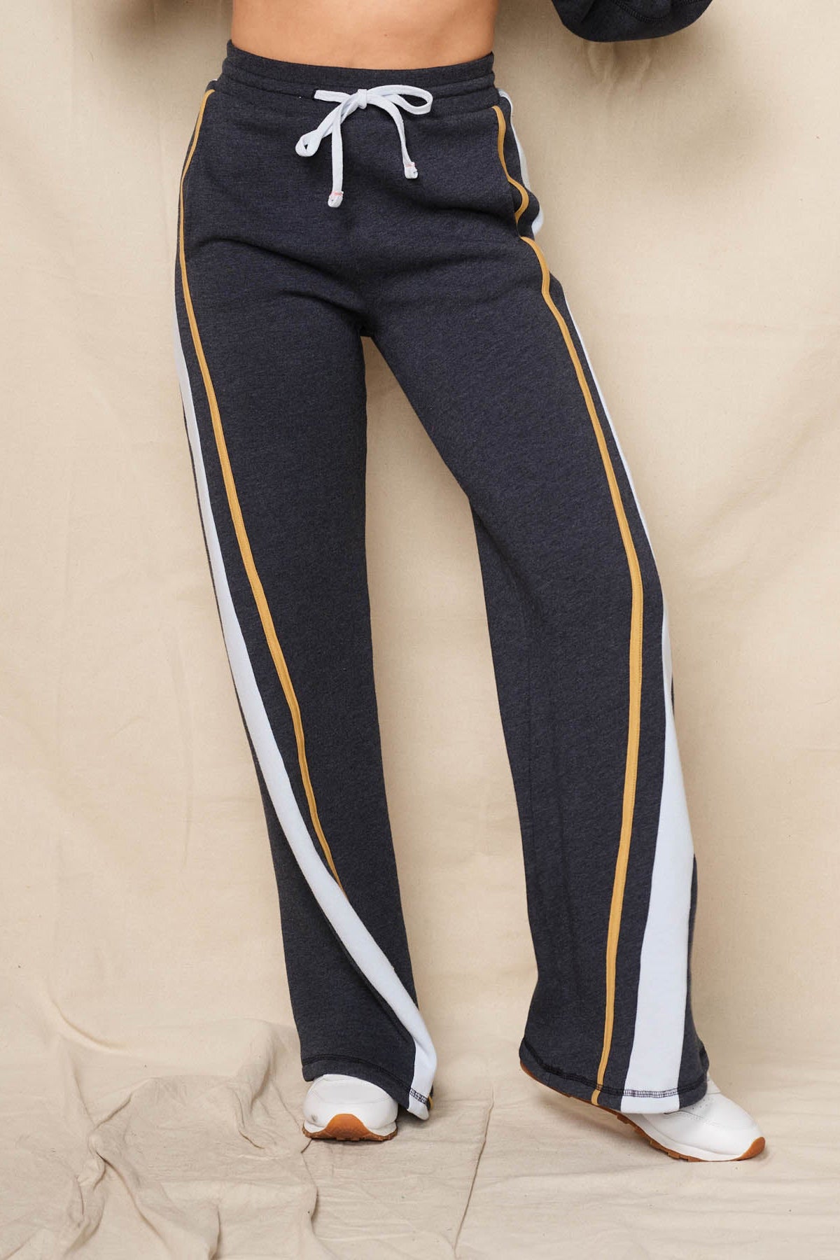 Wide Leg Athletic Pant
