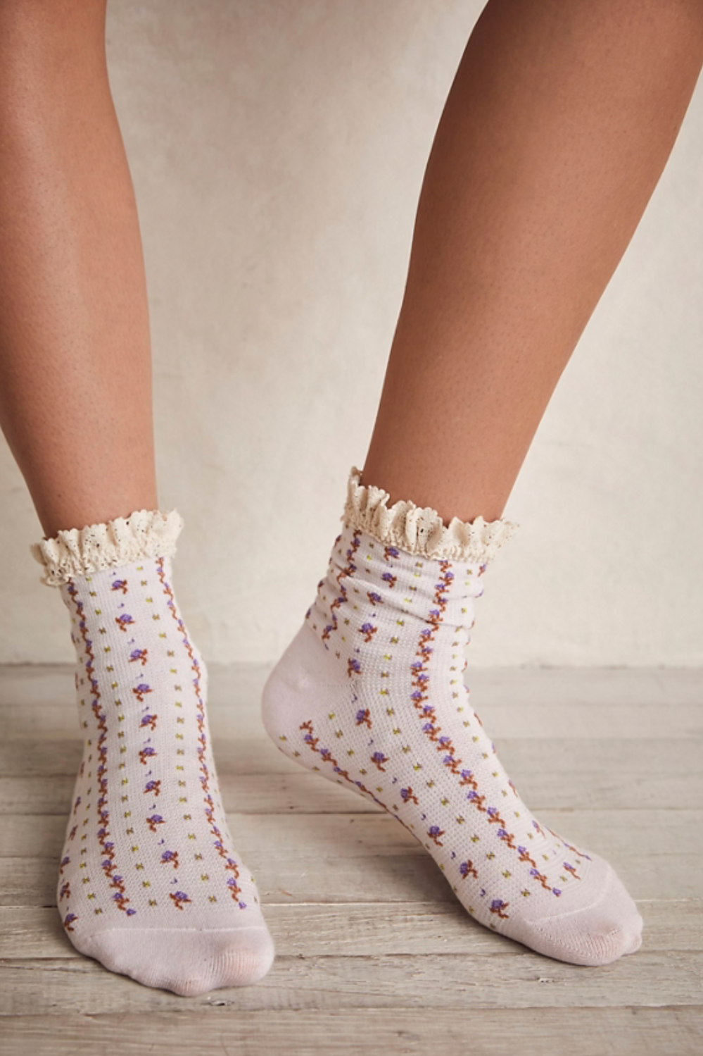 Rosebud Waffle Knit Ankle Socks